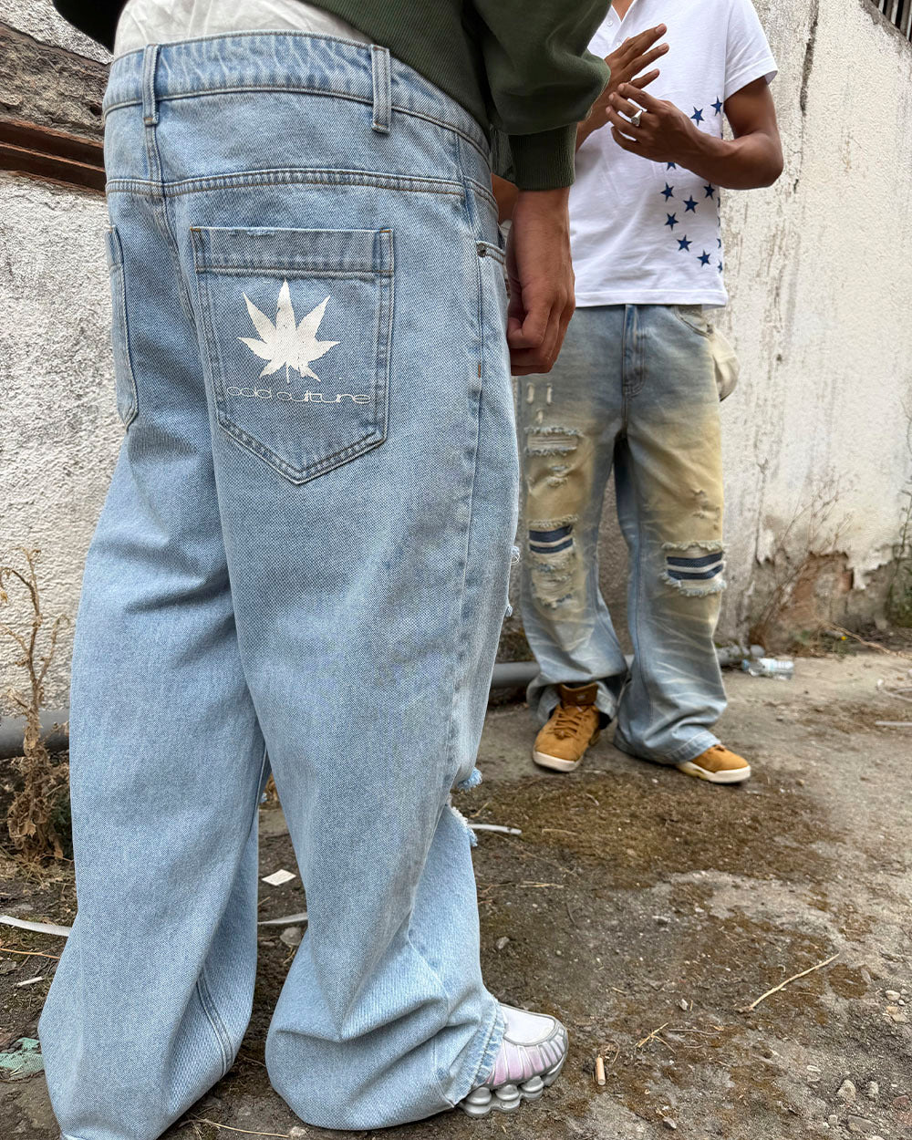 TATTERED PANTS LIGHT DENIM