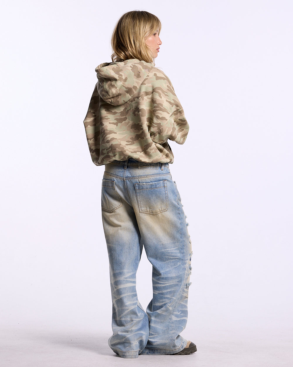 CROSSED DISTRESS HOODIE CAMO