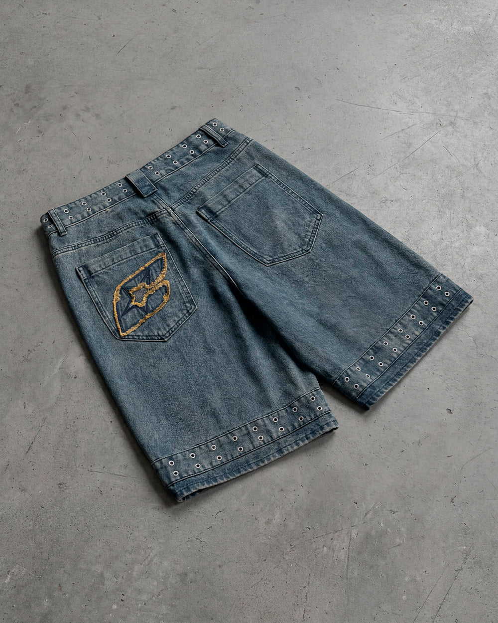 EYELET V2 SHORT DENIM