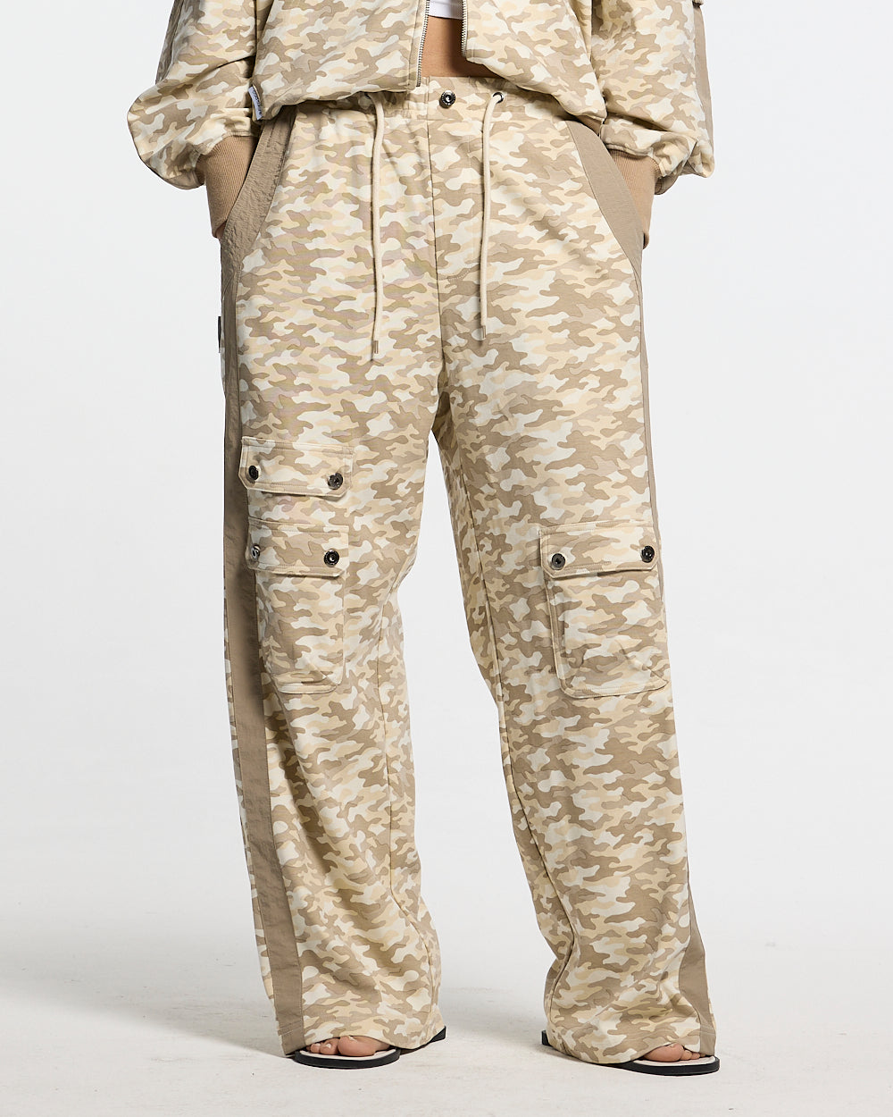 NEUTRAL FIELD SWEATPANTS CAMO