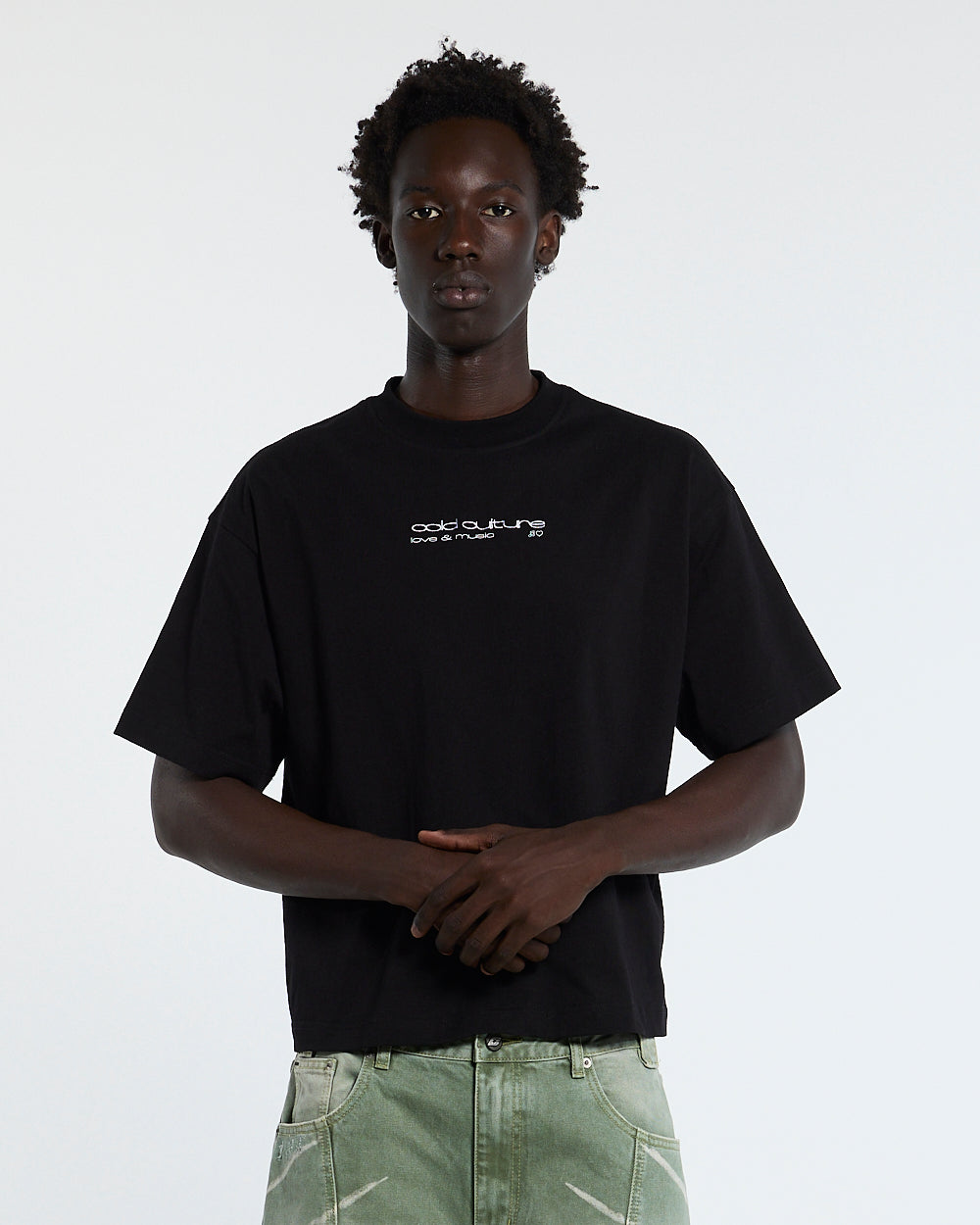 LOVEPODS TEE BLACK