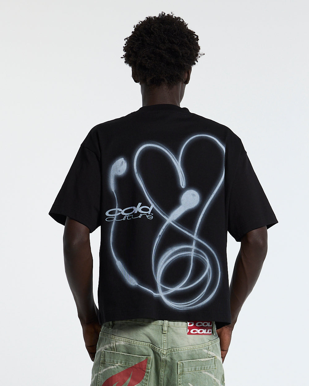 LOVEPODS TEE BLACK