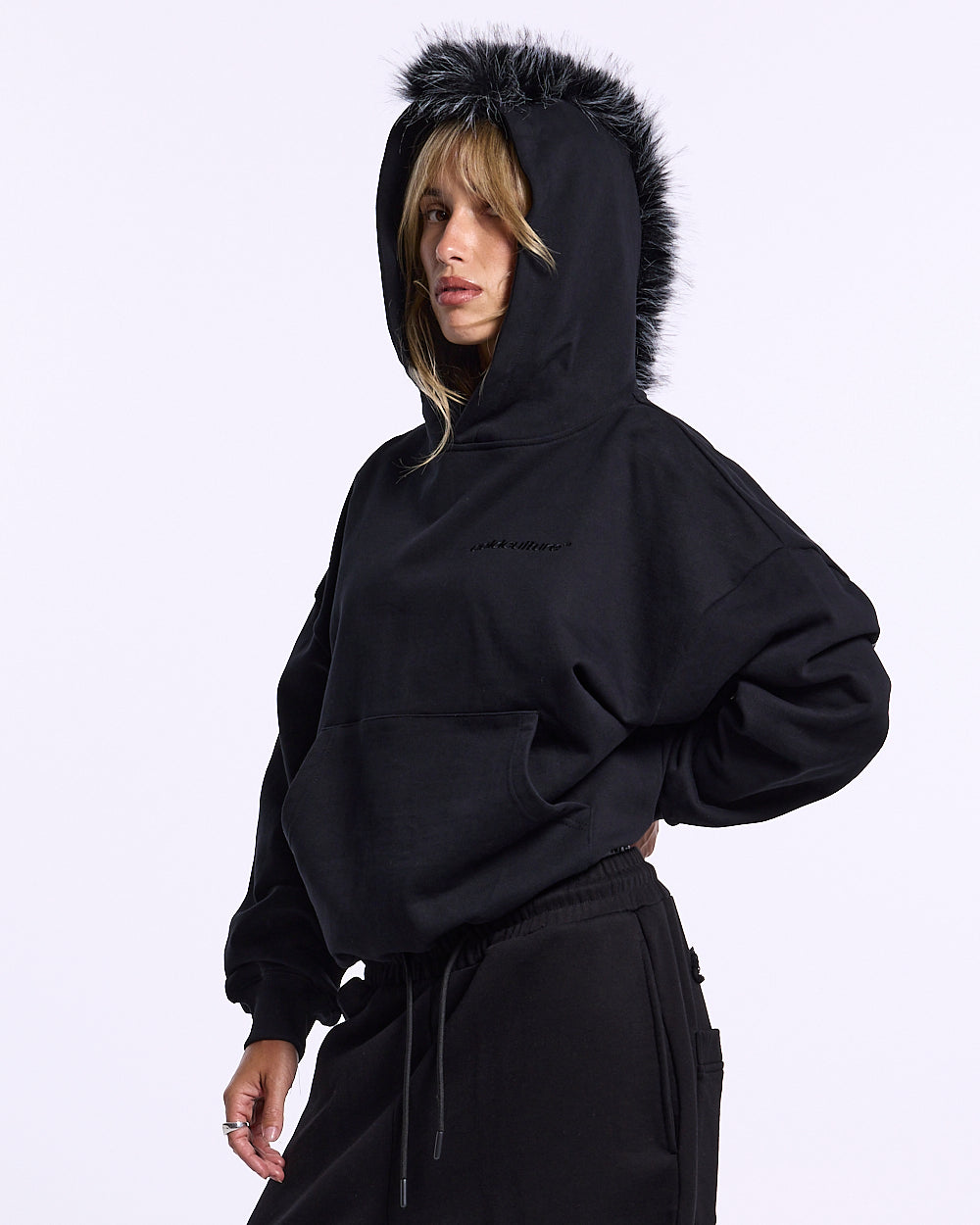 HAIRY HOODIE BLACK