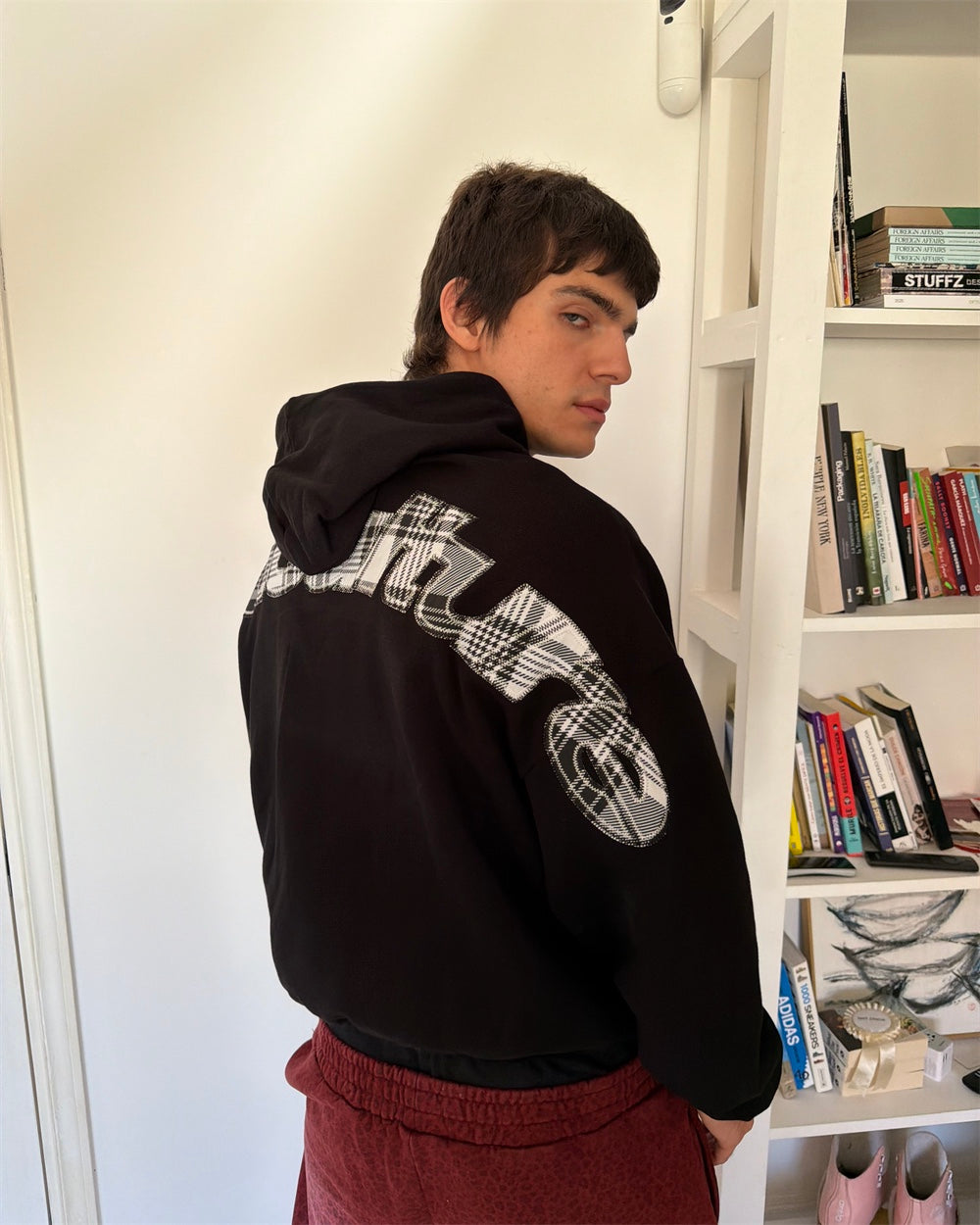 TARTAN CURVED HOODIE BLACK - Cold Culture
