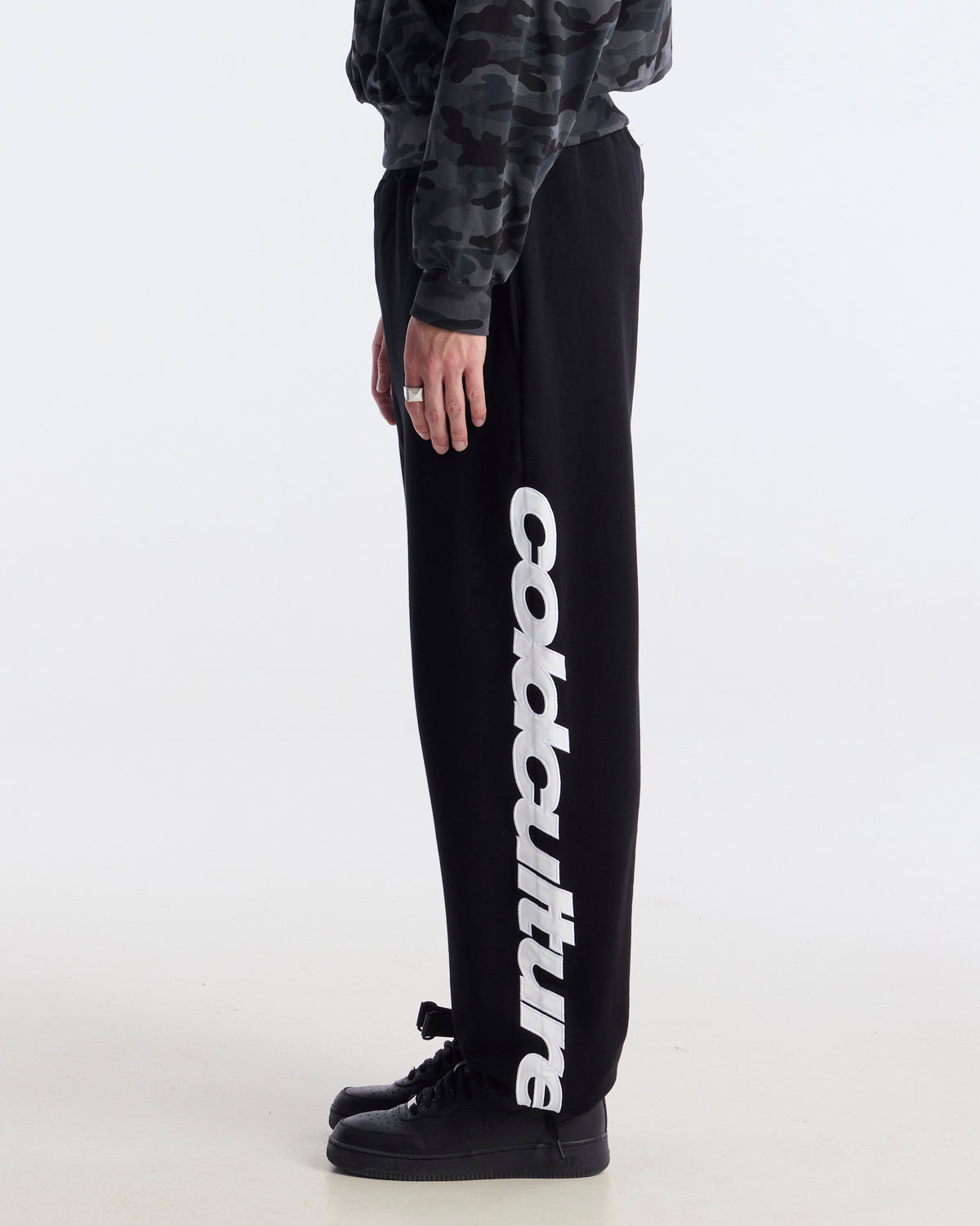 VERTICAL SWEATPANTS BLACK