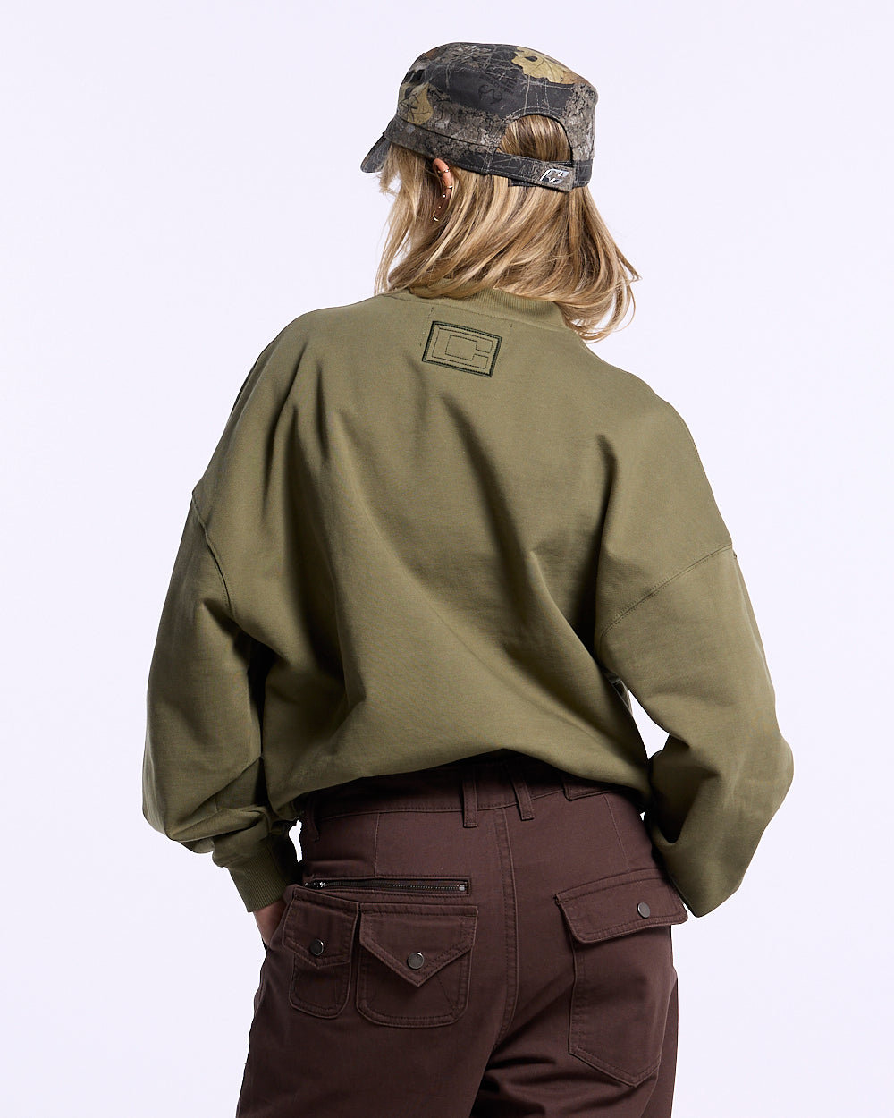 AUTHORITY CREWNECK MILITAR GREEN - Cold Culture #woman