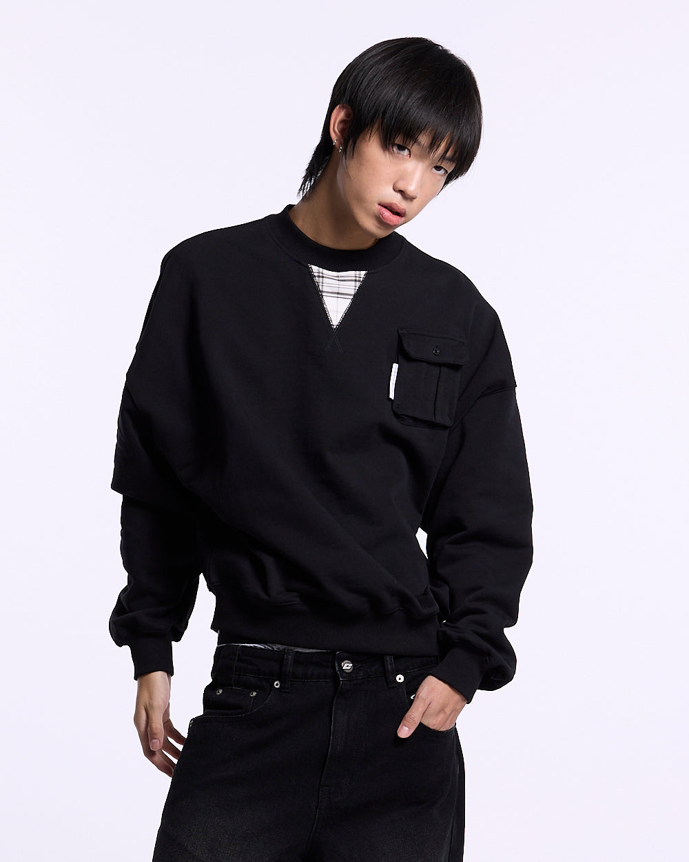 AUTHORITY CREWNECK BLACK