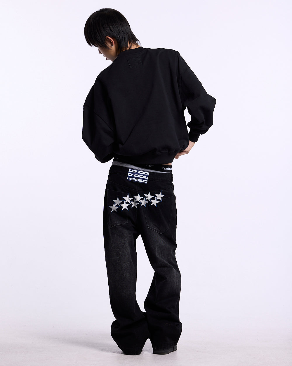 AUTHORITY CREWNECK BLACK