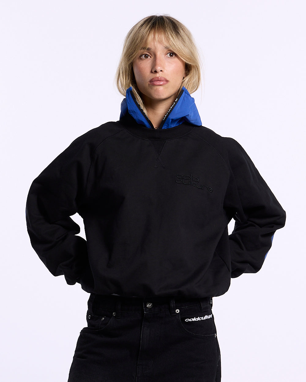 INTERCEPT CREWNECK BLACK AND NAVY - Cold Culture #woman