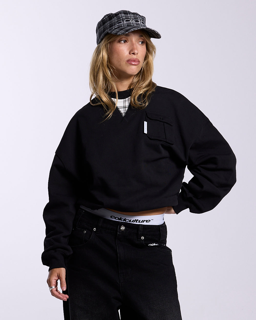 AUTHORITY CREWNECK BLACK - Cold Culture #woman