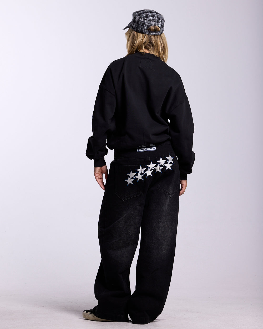 AUTHORITY CREWNECK BLACK - Cold Culture #woman
