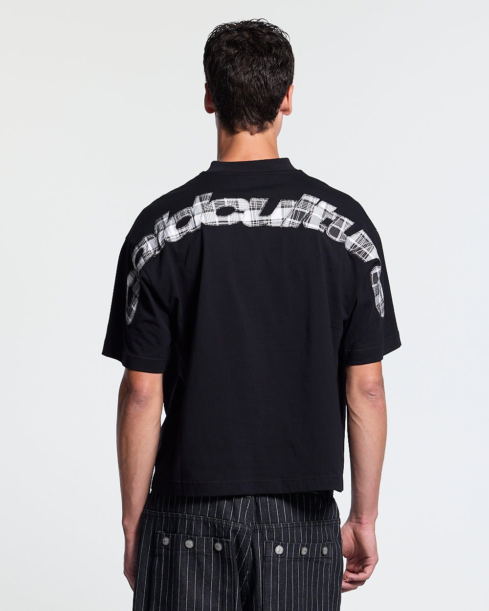 TARTAN DISTRESS CURVED TEE BLACK