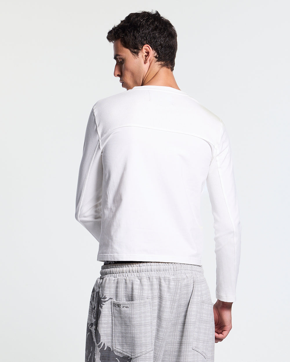 IDENTITY LONGSLEEVE WHITE