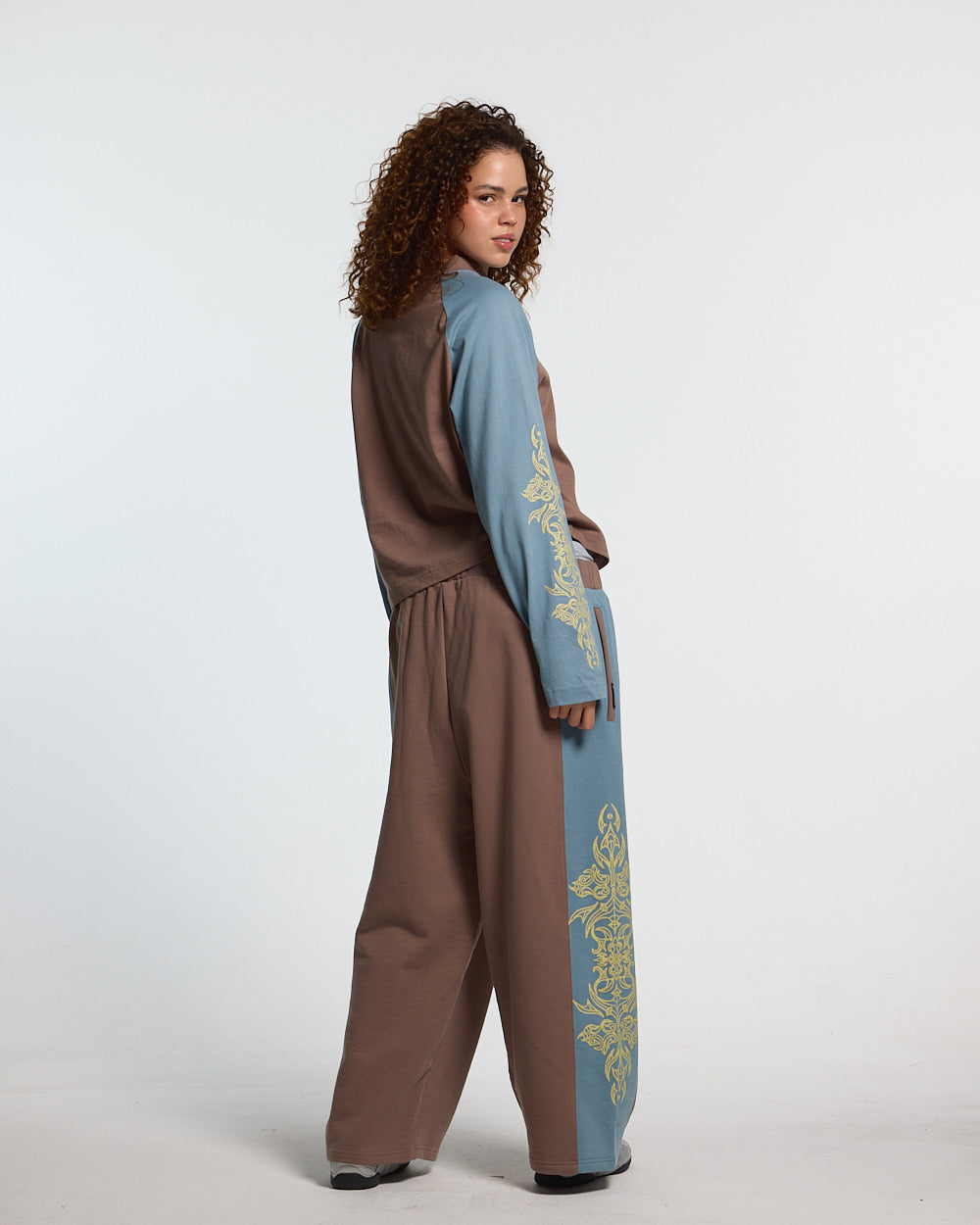 TRIBAL SWEATPANTS BROWN & BLUE