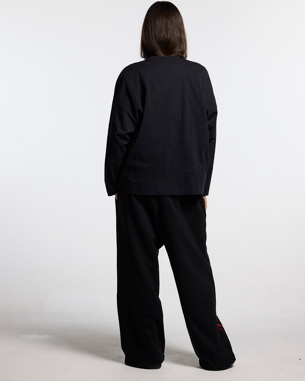 SCRIPT LONGSLEEVE BLACK