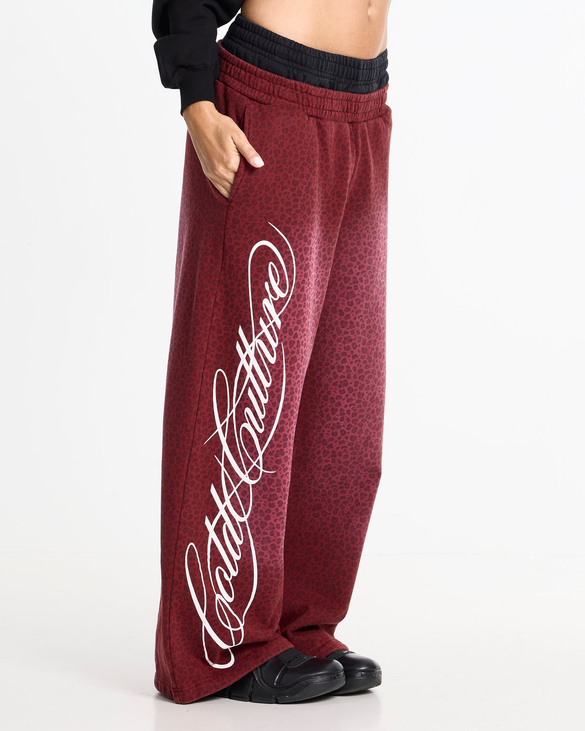 NIGHTHUNT SWEATPANTS RED - Cold Culture
