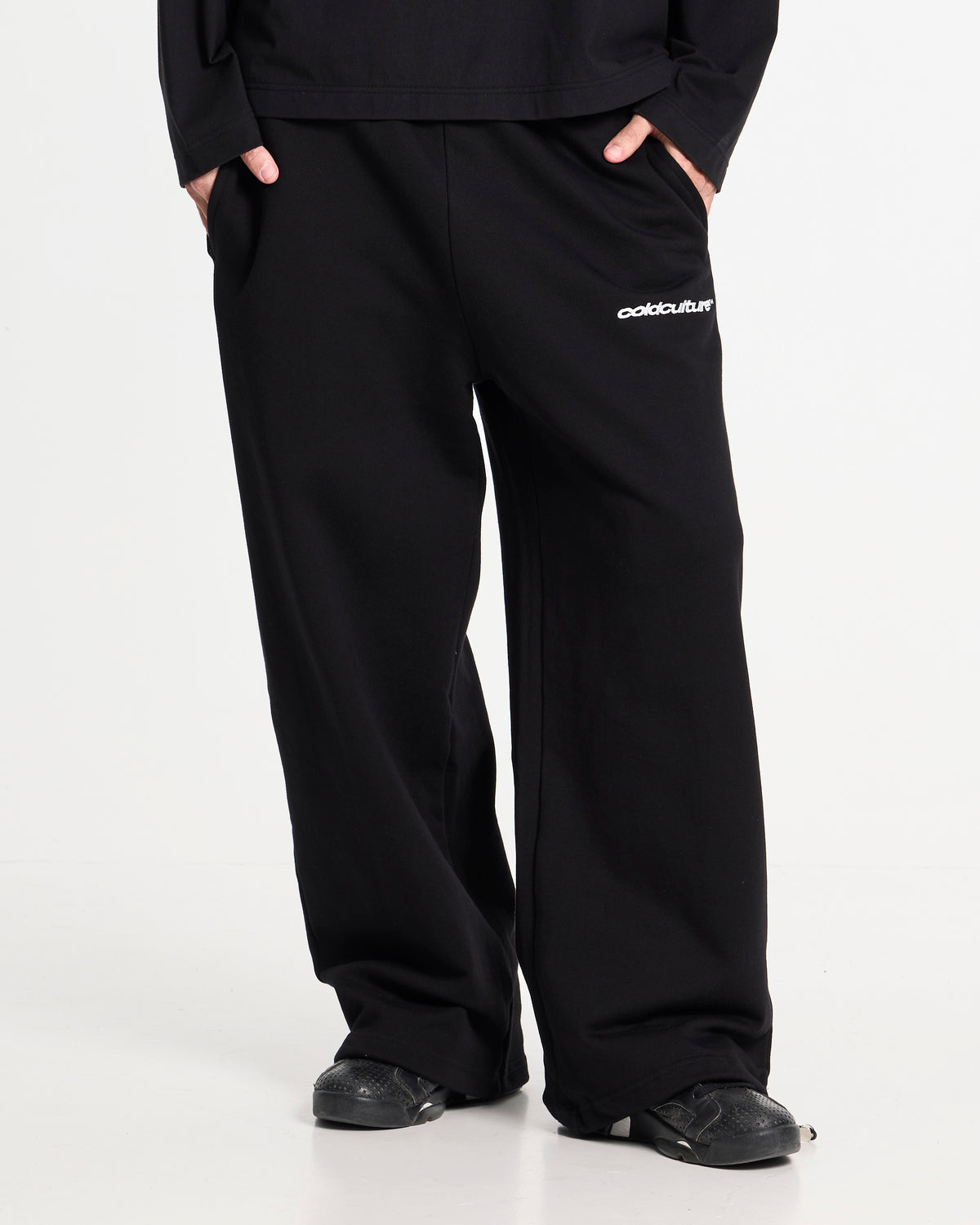 STARS SWEATPANTS BLACK