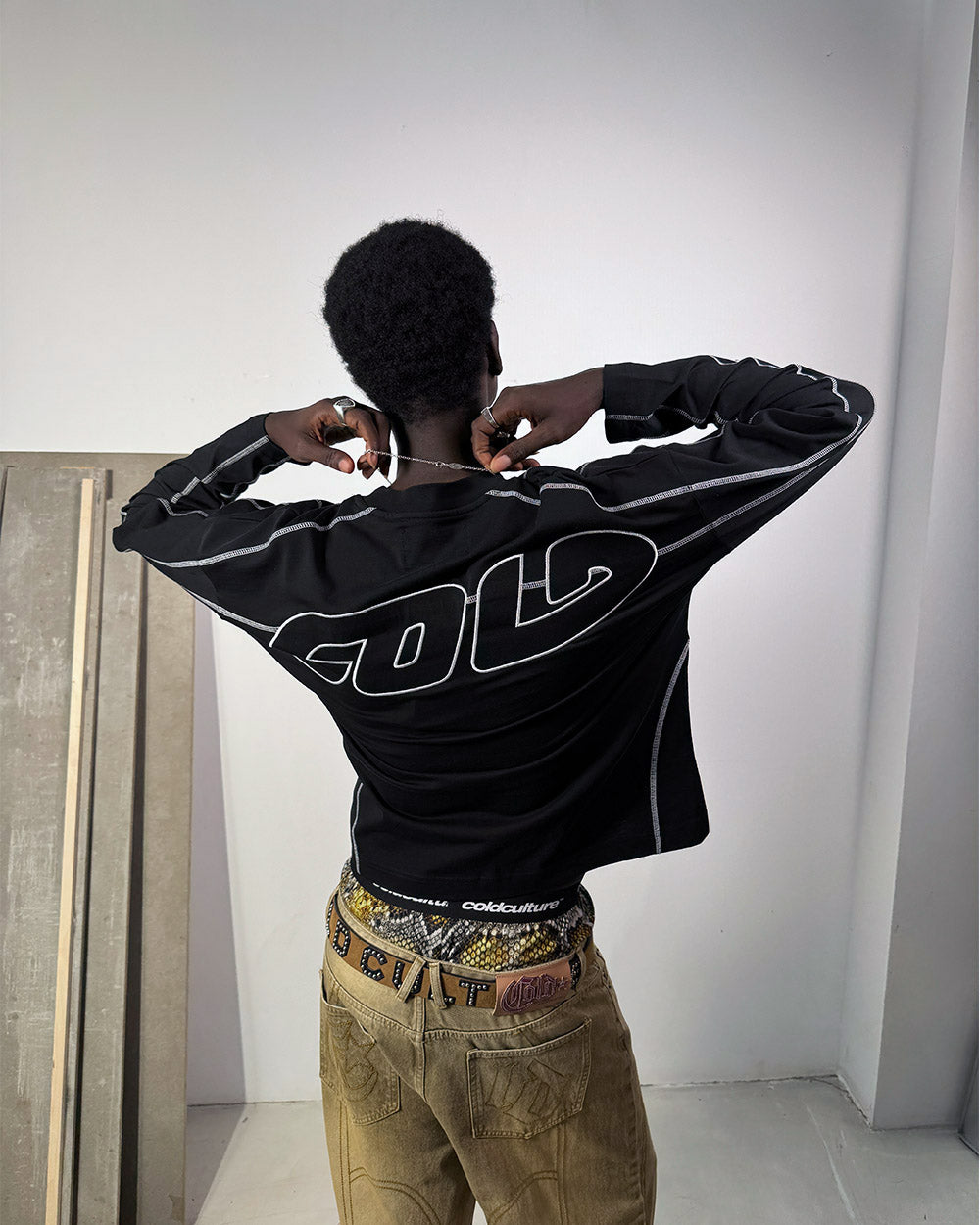 ROLLER LONGSLEEVE TEE BLACK