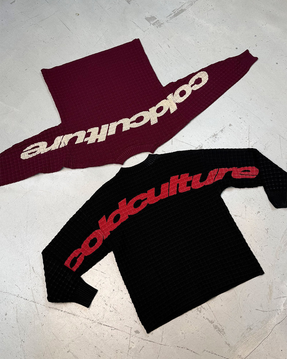 CRUNCHY WAFFLE KNIT BLACK