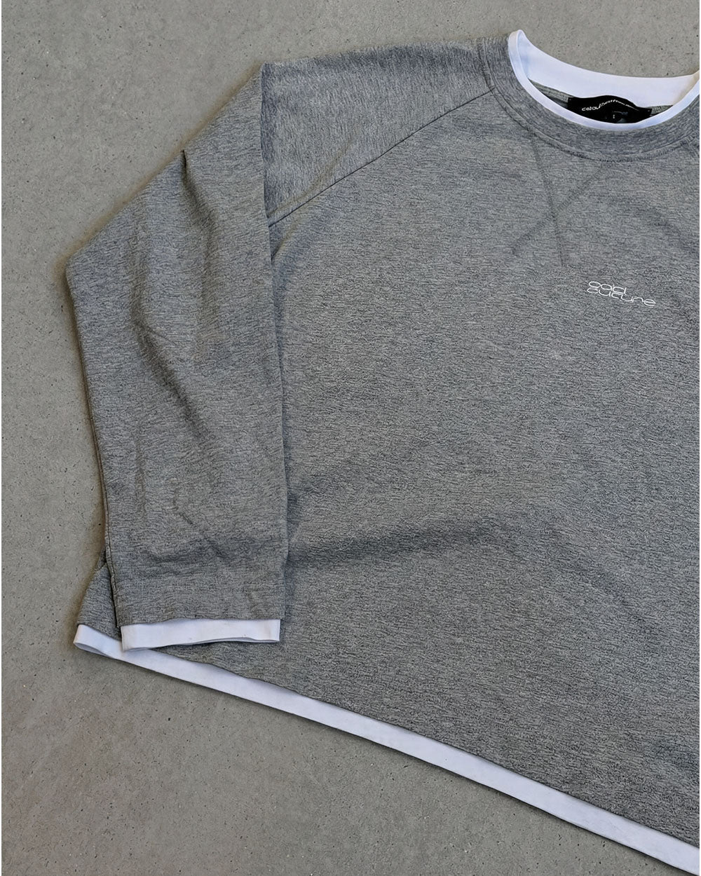 CAPUCCINO LONGSLEEVE HEATHER GREY - heather grey longsleeve tee, detail close-up - Cold Culture
