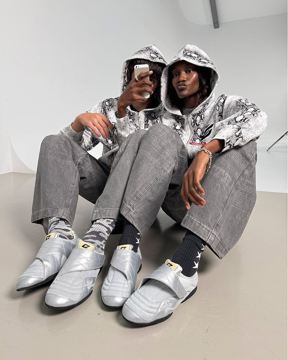 COLD HOOK SNEAKER SILVER - Cold Culture