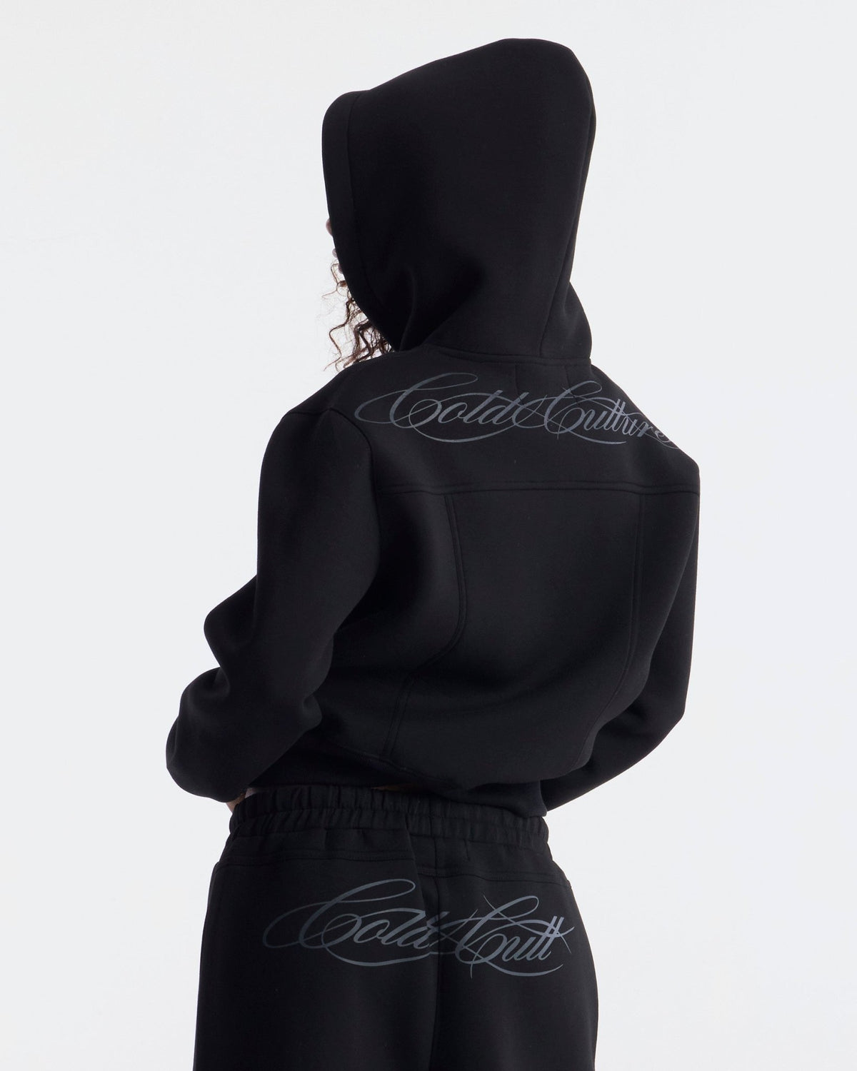CURVE ZIP HOODIE BLACK - Cold Culture #woman