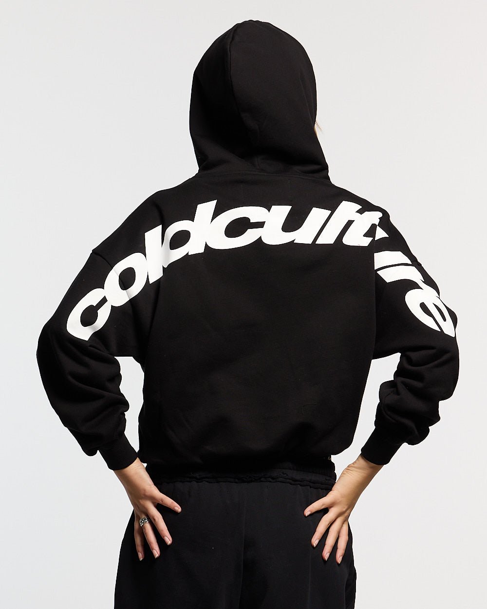 CURVED HOODIE BLACK AND WHITE - Cold Culture #woman