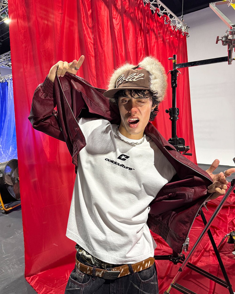 CURVED TEE WHITE - Cold Culture