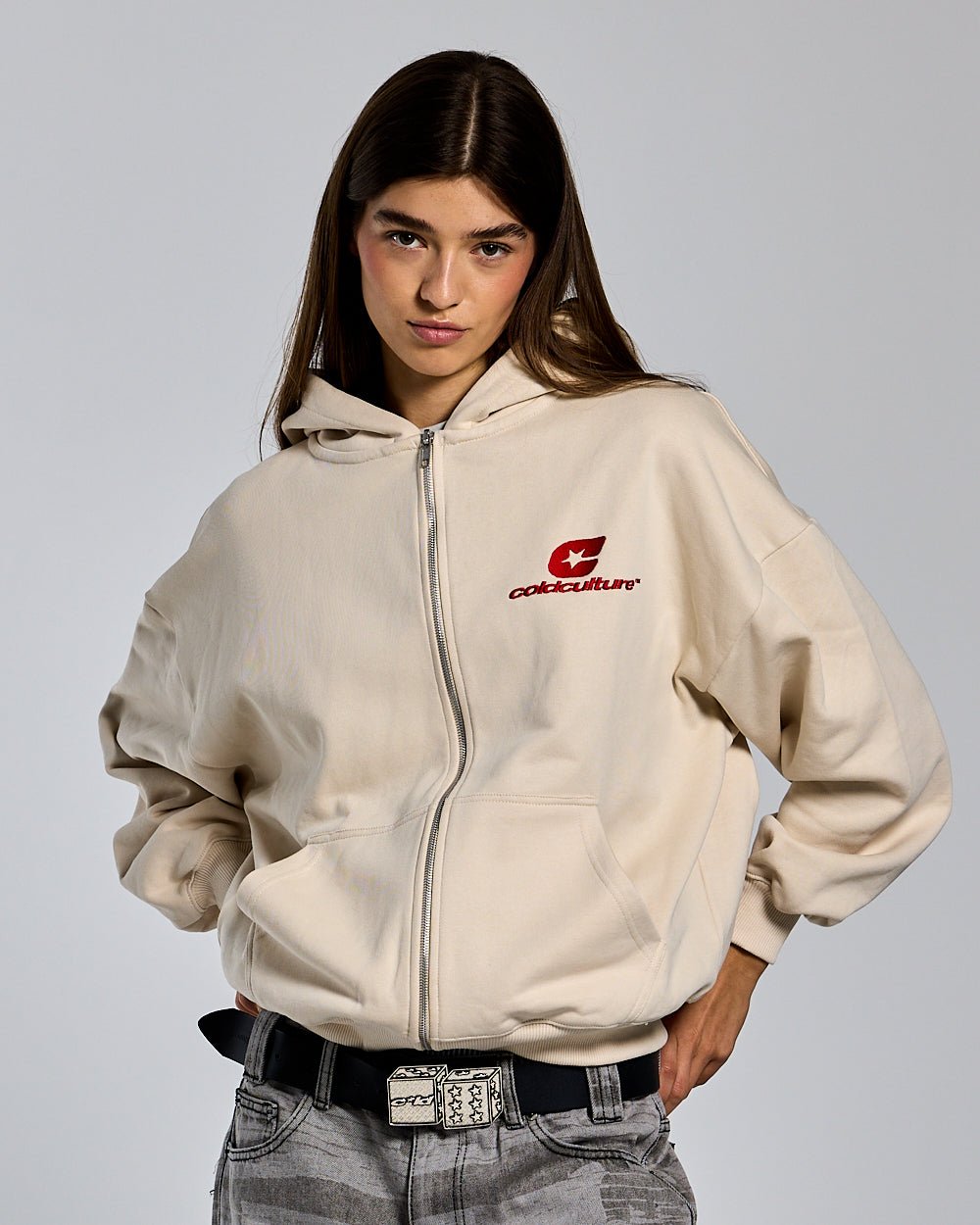 CURVED ZIP HOODIE CREAM - COLD CULTURE #woman