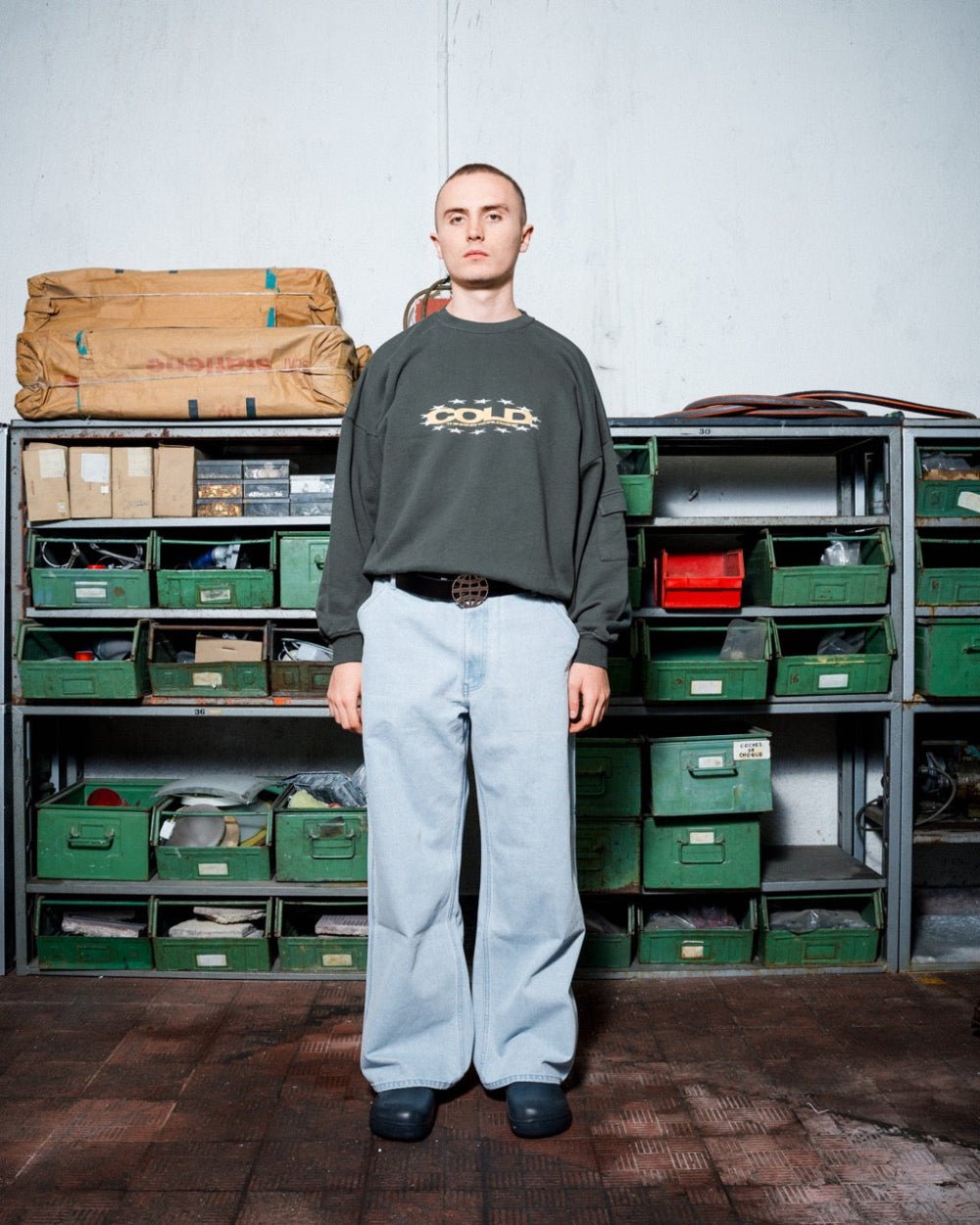 DAILY CARGO CREWNECK GREYISH GREEN - COLD CULTURE