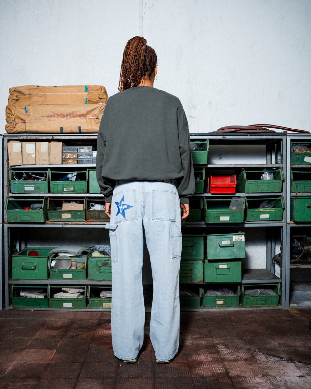 DAILY CARGO CREWNECK GREYISH GREEN - COLD CULTURE