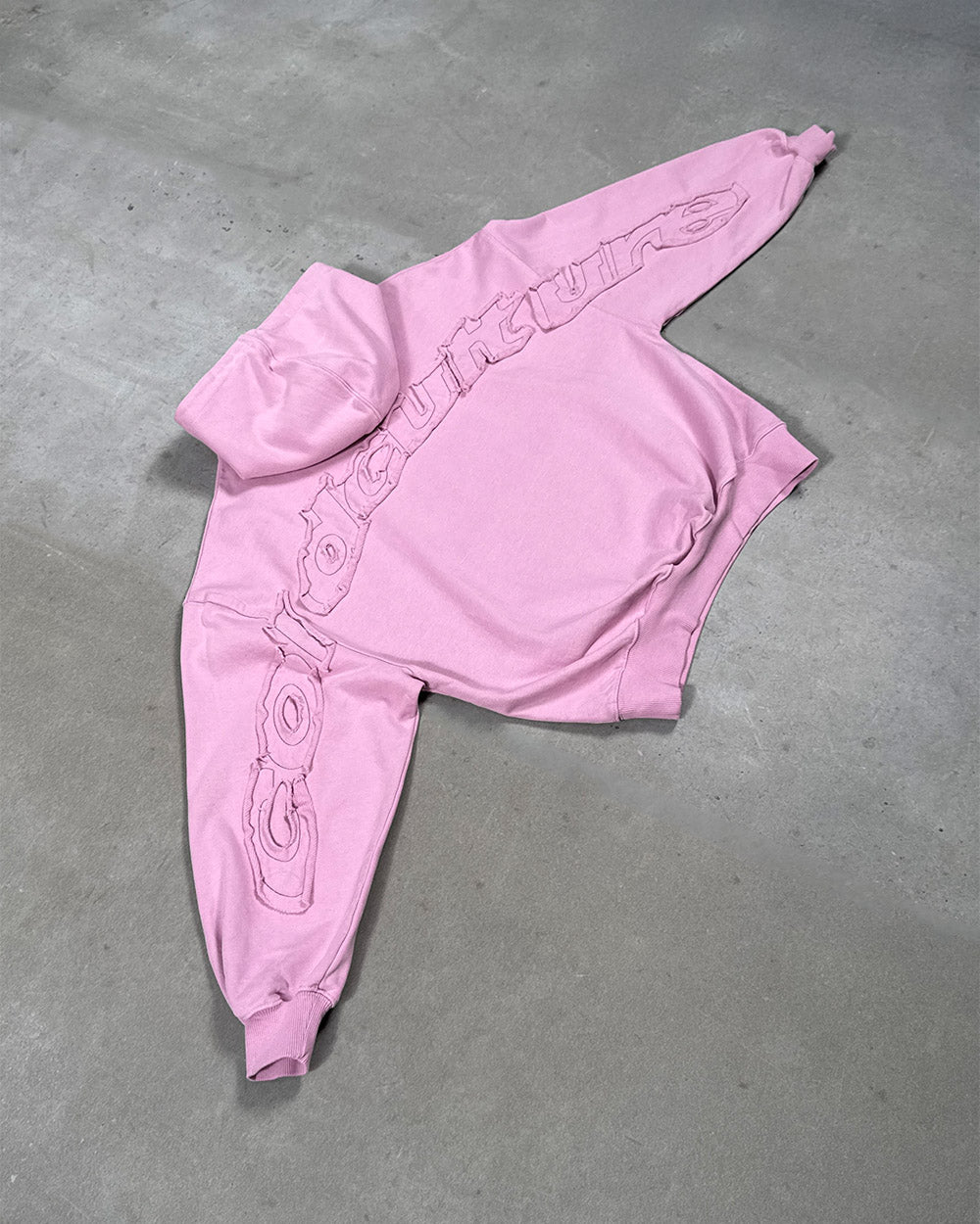 DISTRESS CURVED HOODIE PINK - Cold Culture