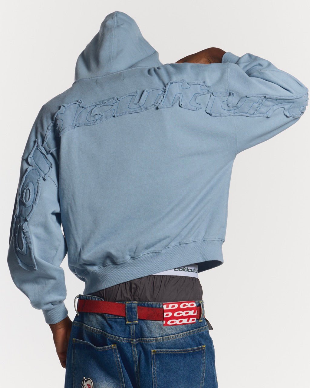 DISTRESS CURVED HOODIE SHADY BLUE - COLD CULTURE