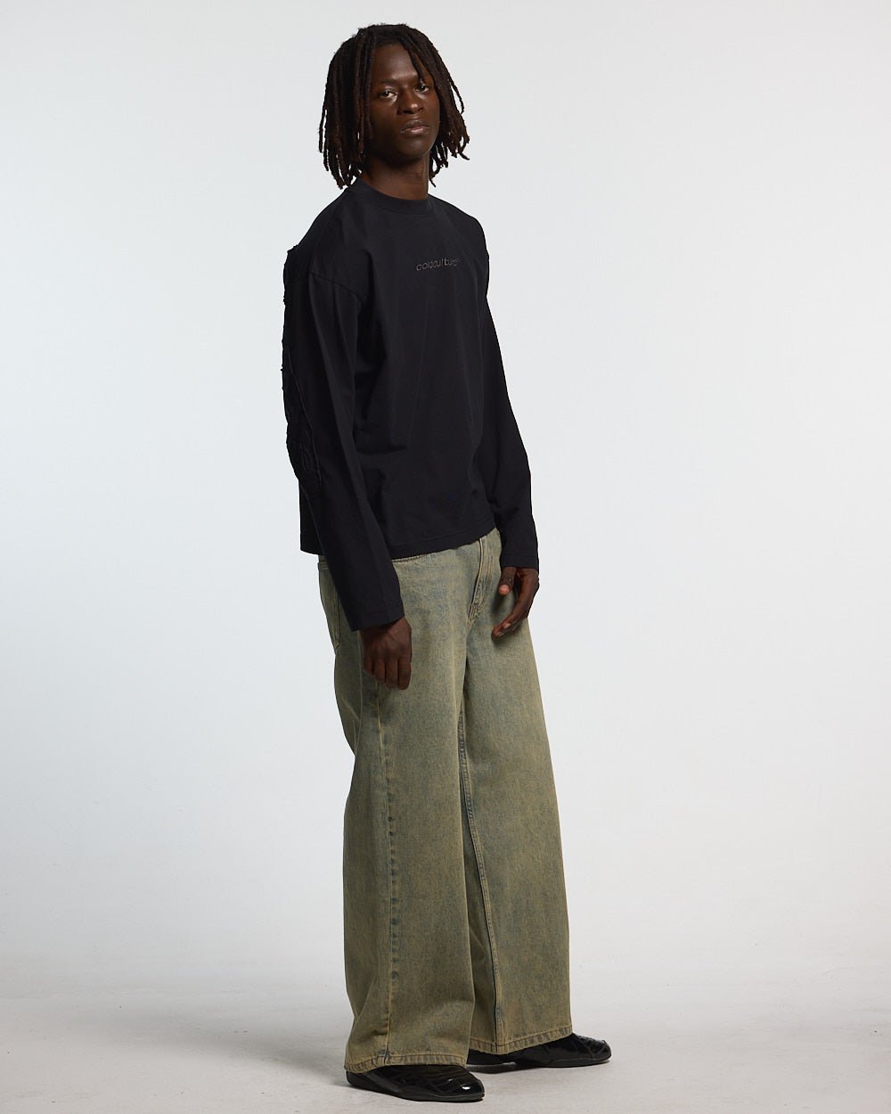 DISTRESS CURVED LONGSLEEVE BLACK - Cold Culture