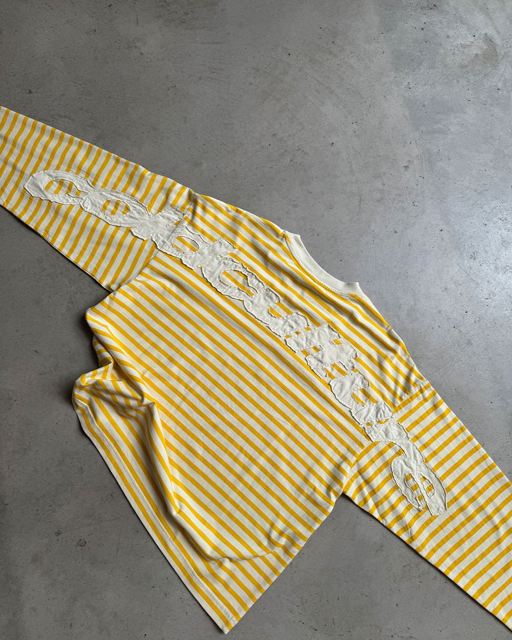 DISTRESS CURVED LONGSLEEVE YELLOW STRIPES - Cold Culture
