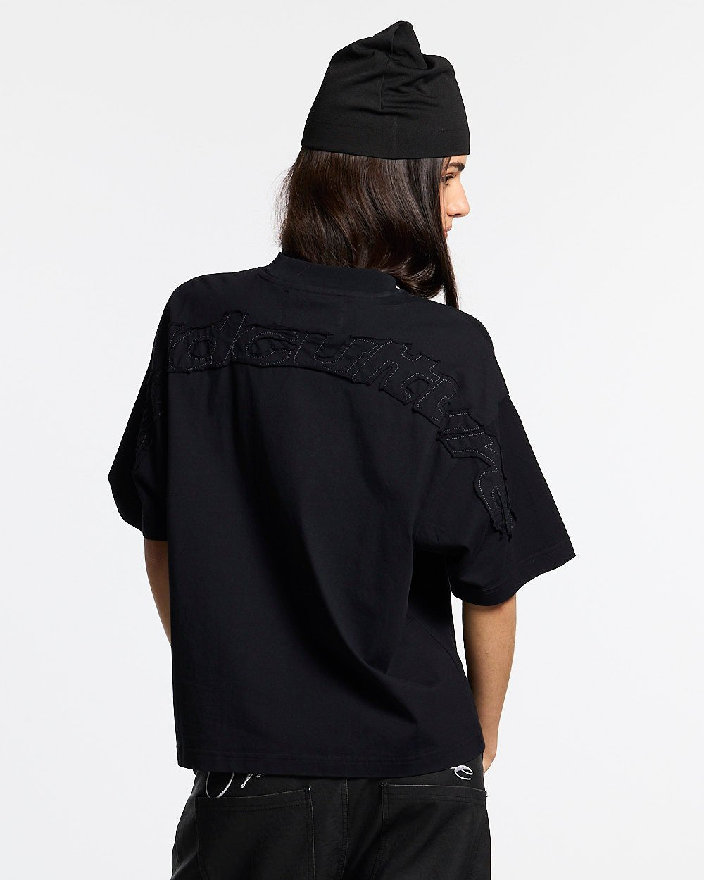 DISTRESS CURVED TEE BLACK - Cold Culture