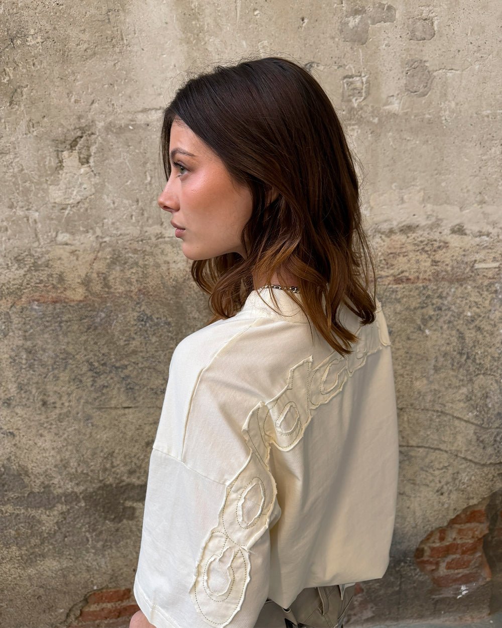 DISTRESS CURVED TEE CREAM - Cold Culture