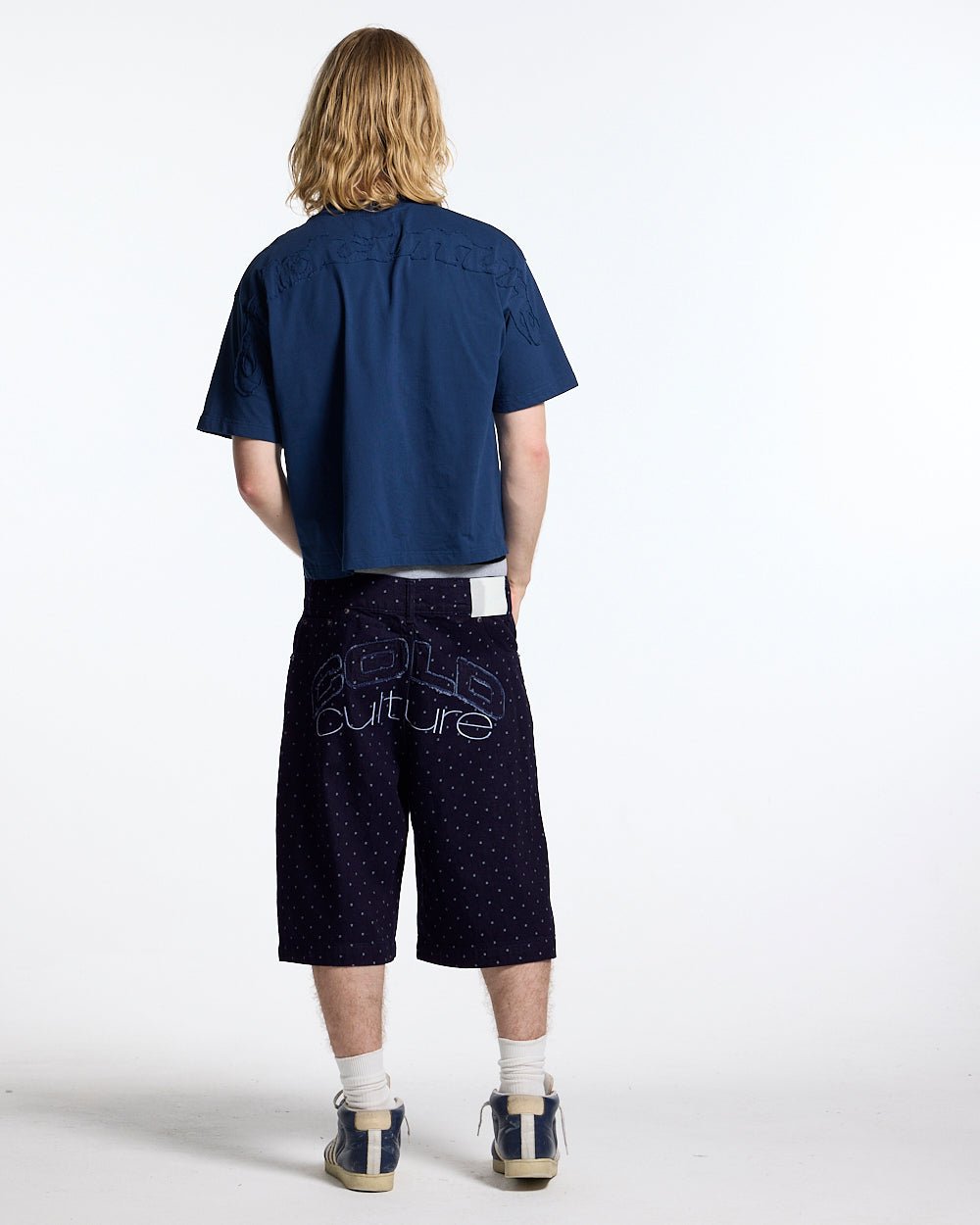 DISTRESS CURVED TEE NAVY - Cold Culture