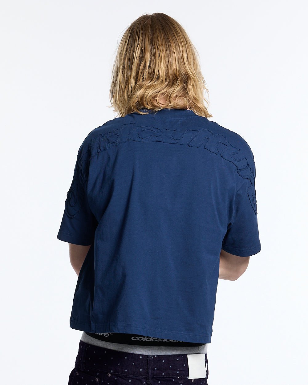 DISTRESS CURVED TEE NAVY - Cold Culture