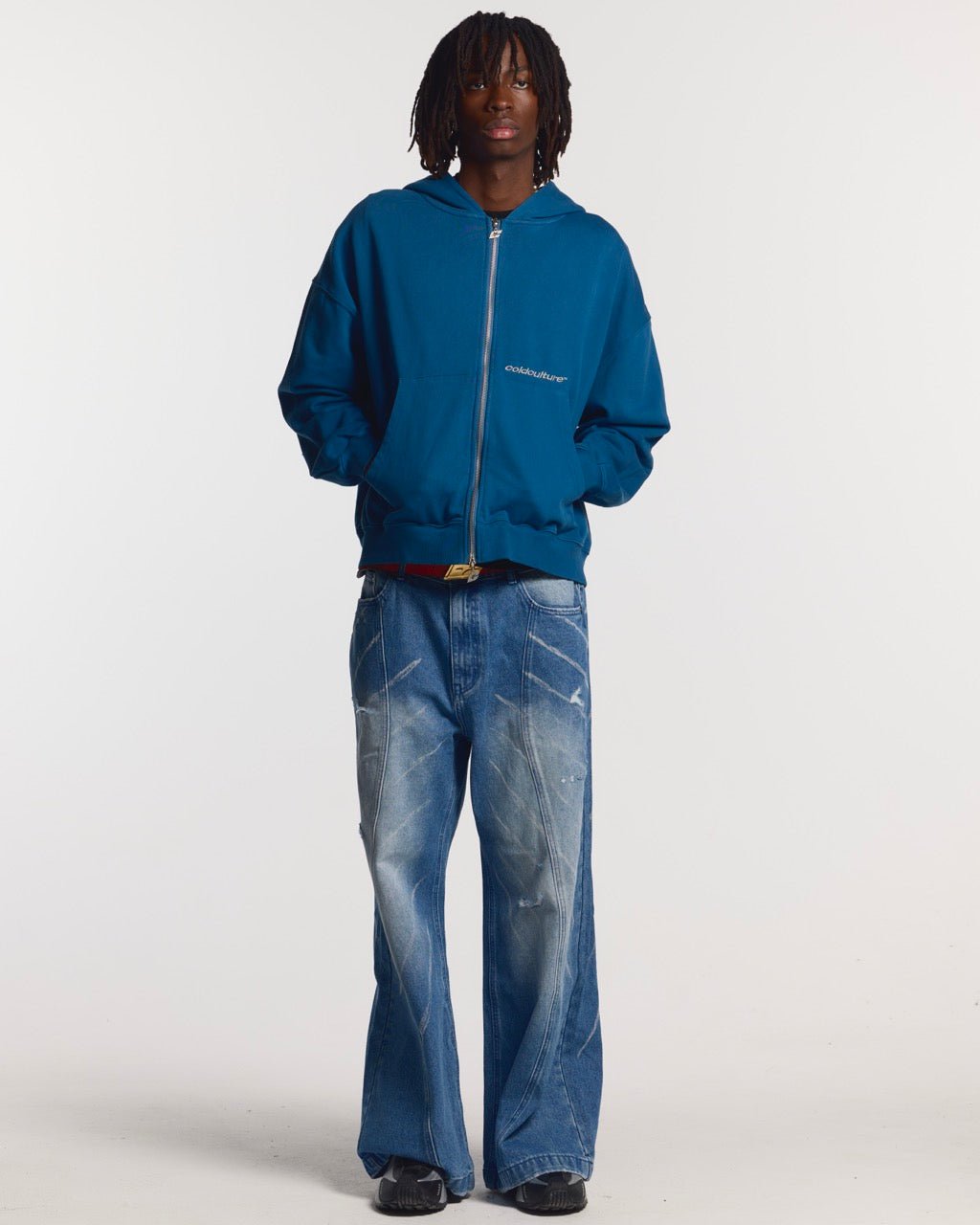 DISTRESS CURVED ZIP HOODIE DARK BLUE - COLD CULTURE