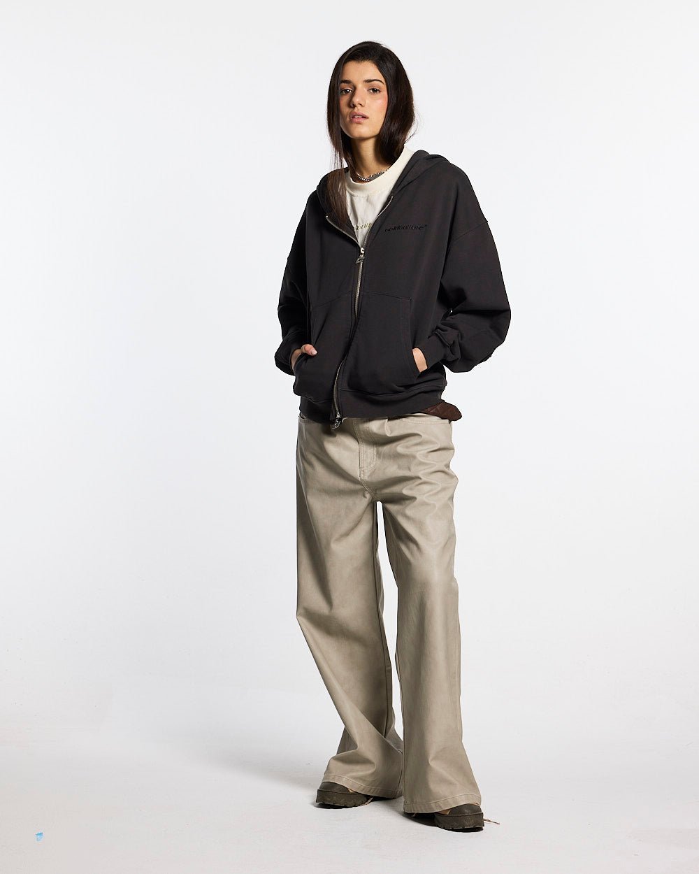 DISTRESS CURVED ZIP HOODIE DARK GREY - Cold Culture #woman
