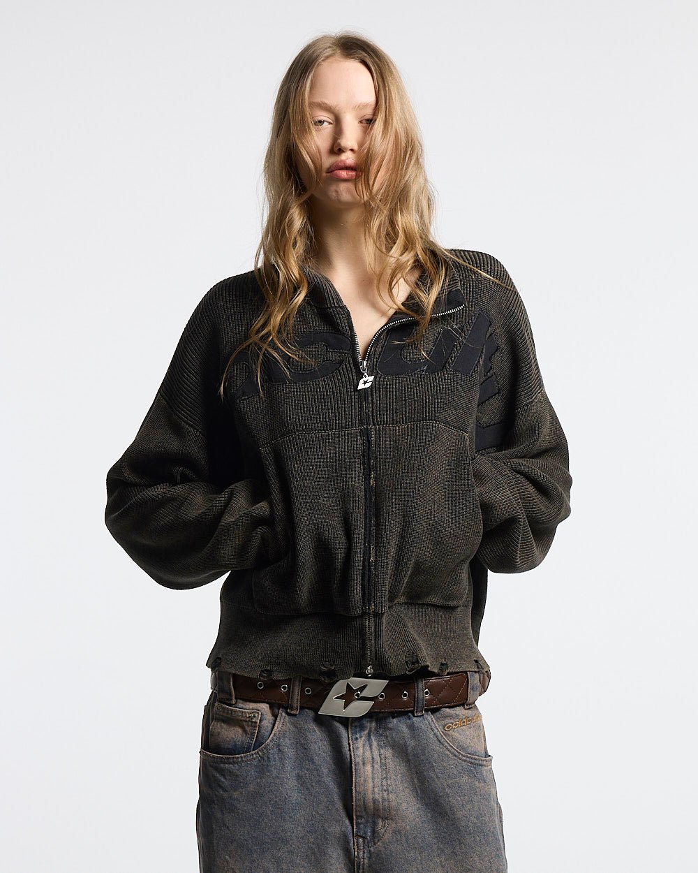 DISTRESS CURVED ZIP KNIT BLACK - Cold Culture #woman