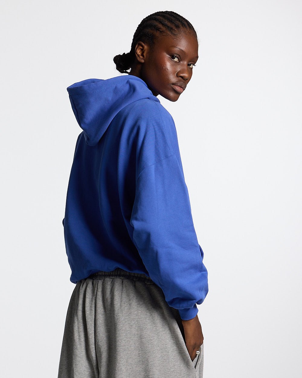 ESSENTIAL HOODIE DAZZLING BLUE - COLD CULTURE