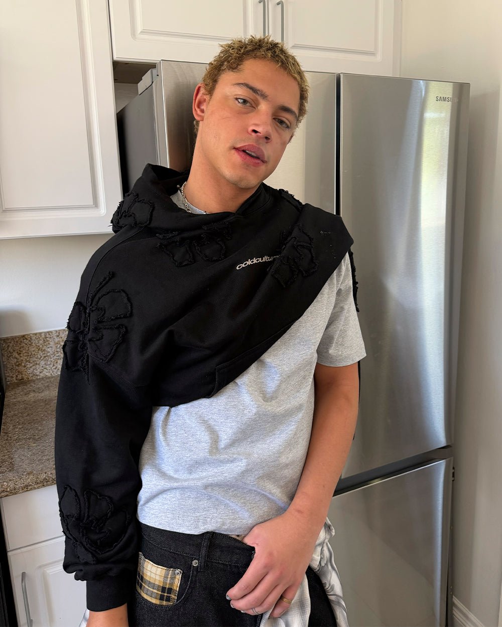 FAKE LOVE HOODIE BLACK - Cold Culture