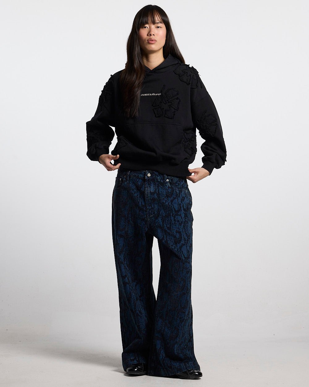FAKE LOVE HOODIE BLACK - Cold Culture #woman