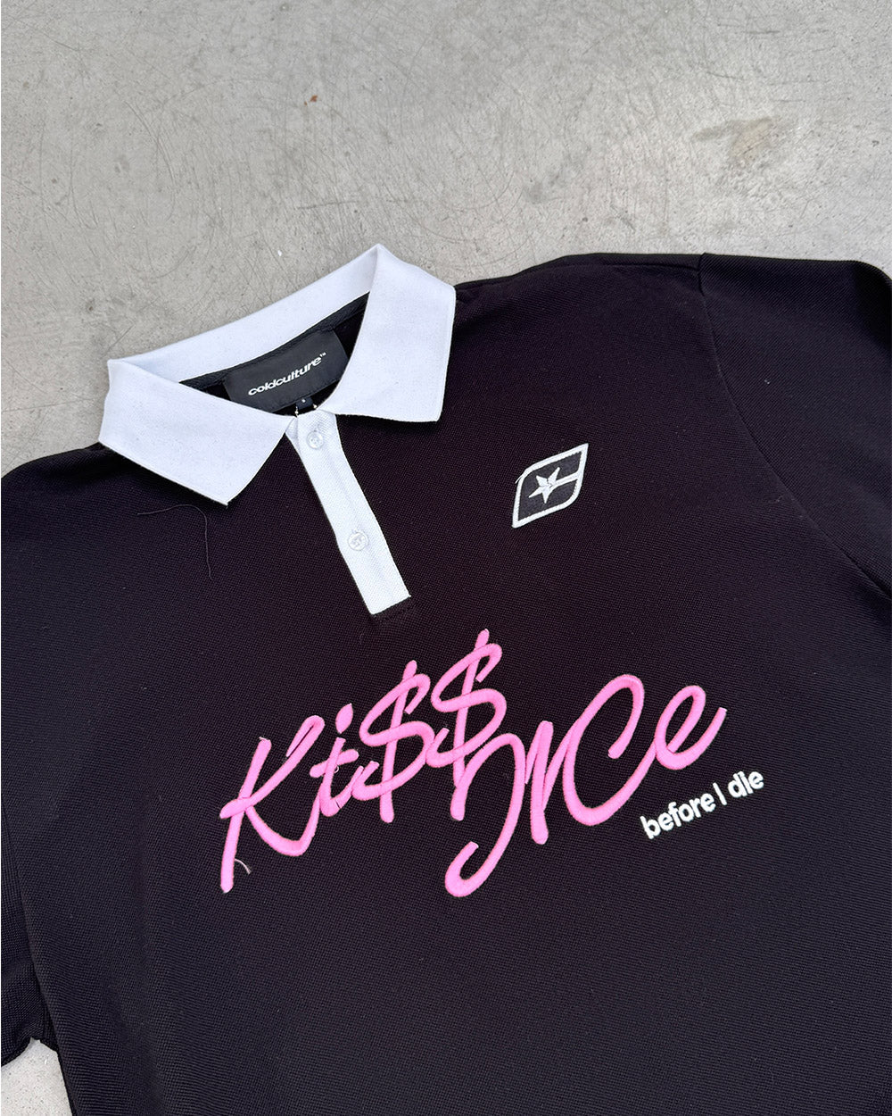 KISS ME POLO BLACK & PINK - Cold Culture