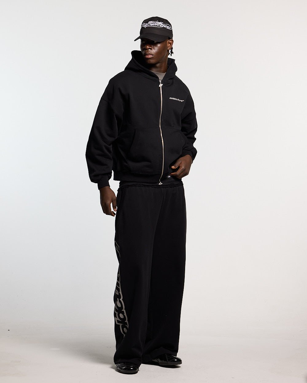 MIDNIGHT SET SWEATPANT BLACK - Cold Culture
