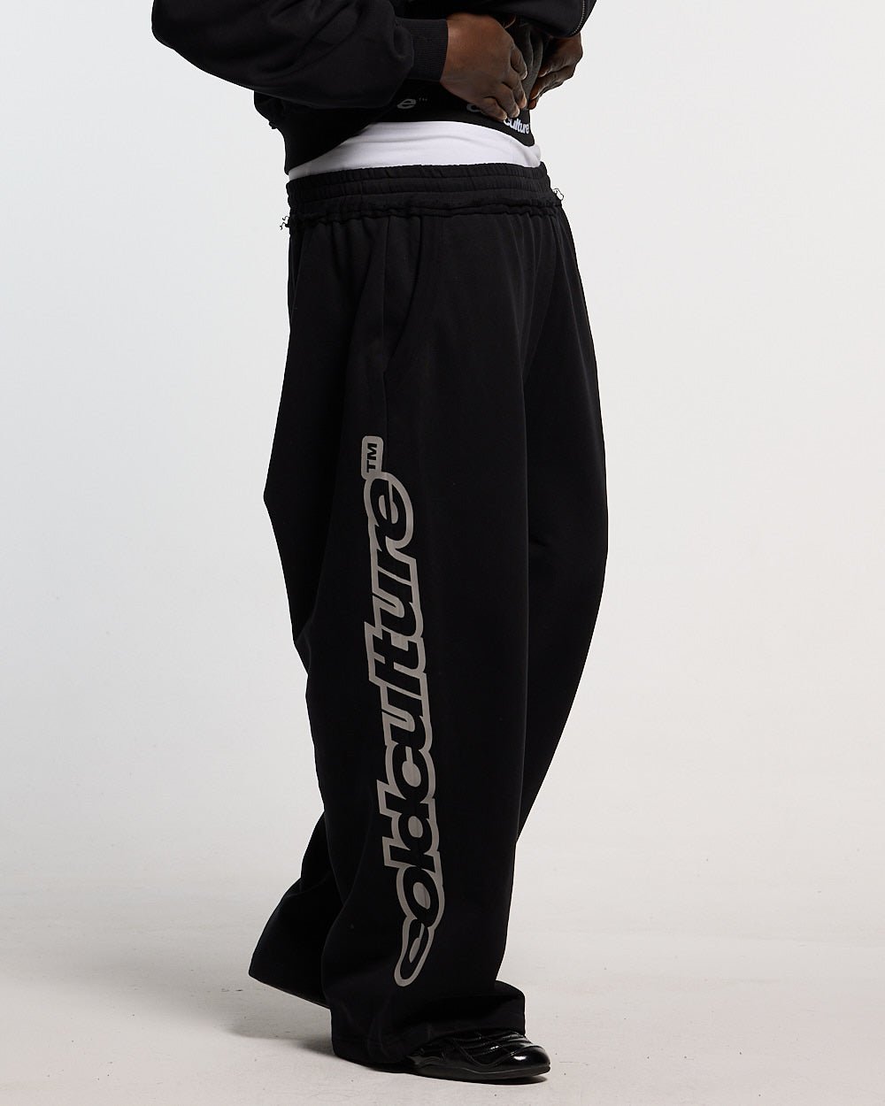 MIDNIGHT SET SWEATPANT BLACK - Cold Culture