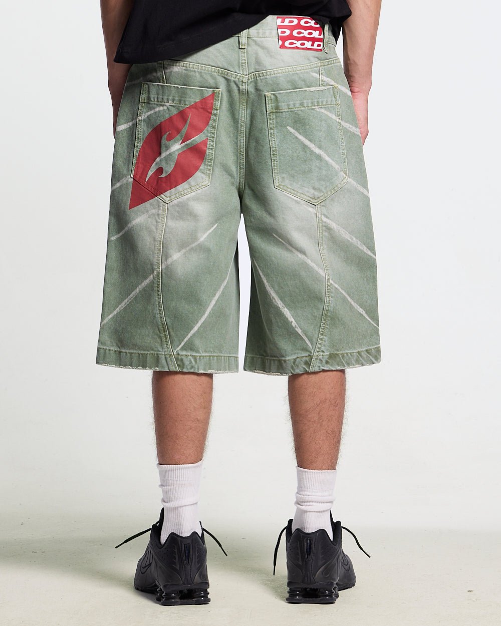 MUSIC RYTHIM SHORTS GREEN - Cold Culture