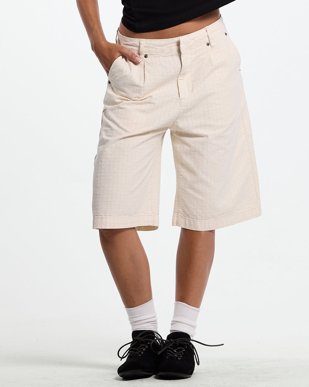 NEEDLE PUNCH SHORT WHITE - off-white textured shorts, front view on female model - Cold Culture